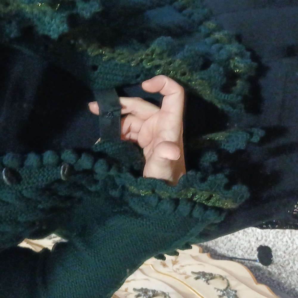 🌿 Carlisle Forest Green Merino Wool Fairycore Cardigan | Knit Flower Appliqué S - Picture 13 of 13